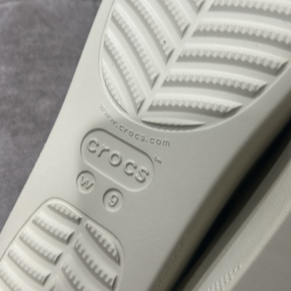 Crocs Classic Platform Slide Sandal Color Bone Women's new size 9 - Picture 6 of 8